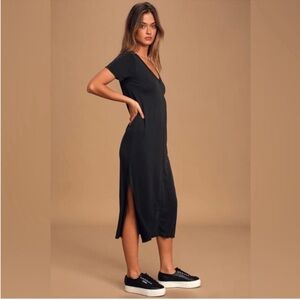 *Great Condition* LULUS - Keep Your Cool Midi Dress